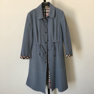 2020年春装娅格国际yzc5208时尚韩版修身气质显瘦简约系带风衣女