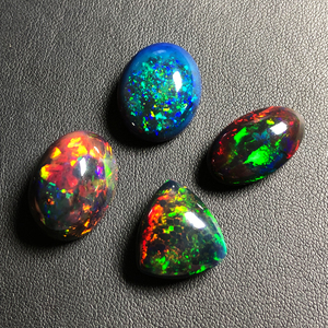 非洲炫彩黑欧泊大克拉三角形水滴形椭圆蛋面宝石镶嵌18k吊坠胸针1