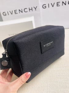 givenchy纪梵希新款帆布拼接洗漱包 化妆包 轻便实用颜值高