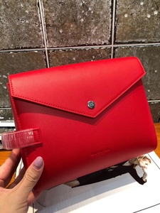 givenchy纪梵希高定红色 立方体手袋化妆包 大容量 专柜赠品包