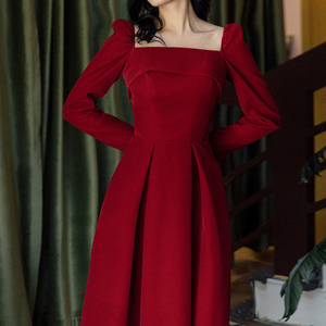 新娘敬酒服法式气质方领简约大方回门宴小礼服日常可穿红色连衣裙