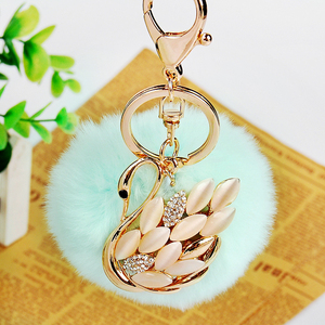 精美韩国水晶天鹅兔毛毛球汽车钥匙扣女水钻包挂件钥匙链圈礼品