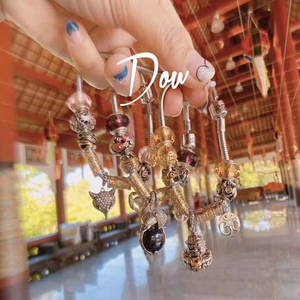 renhuii1淘宝泰国清迈古巴啼thip手链拉祜紫象羽毛手鸟莲花项链吊坠