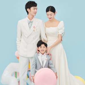 全家福主题复古中国风家庭摄影艺术照礼服一家六口亲子装5人付款358