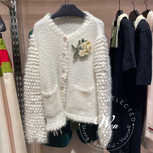 5折gucci女士白色棒针立体钩花毛衣开衫k11