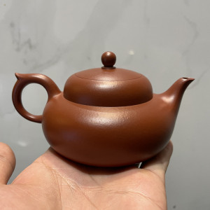 《半月》谢华徒弟赖通发朱泥手拉壶 潮州全手工名家紫砂工夫茶壶1人
