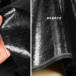 黑色曼巴蛇纹肌理皮革面料 菱形亮光廓形高定服饰箱包设计师布料