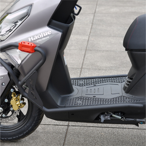 适用于豪爵afr125保险杠城市之鹰护杠hj125t-27前后防摔杠改装件