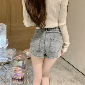 龟酱【天菜少女蜜桃臀】热辣低腰翘臀渐变牛仔短裤显瘦百搭裤子女