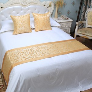 酒店床围巾抱枕