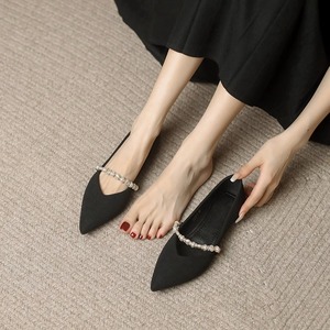 香港包头凉鞋珍珠粗跟大小码春季单鞋新款法式空仙女风珍珠奶奶鞋