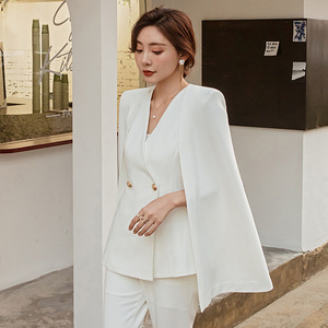 秋季高级感名媛气质通勤ol西装外套披肩斗篷西服女中长款收腰白色