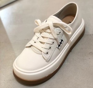 欧洲站平底软底舒适真皮大头小白鞋2022春夏款休闲板鞋ks潮流女鞋
