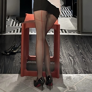 Nunnally前后虾线腿环丝袜女性感黑丝连裤袜超薄款竖线红边黑丝