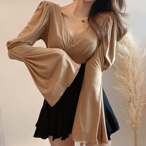 韩国chic复古优雅v领修身喇叭袖t恤上衣 高腰荷叶边半身裙短裙女