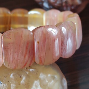 珊瑚玉手链手排手串 粉色果冻发丝料 全顺发丝