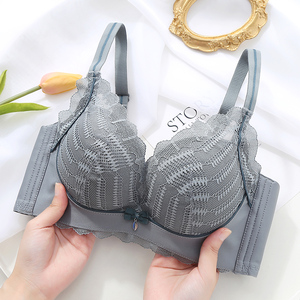 a杯小胸内衣女聚拢收副乳调整型胸罩上托防下垂无钢圈文胸加厚6cm