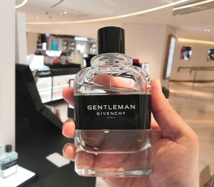 香港代购 givenchy纪梵希 gentleman白色绅士男士香水100ml 木质