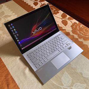 索尼sony svp11  11寸触摸屏笔记本电脑i7-4500u 4g内存256g ssd