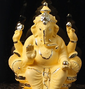 2017绒沙金四臂吸财象摆件 金象宝象家居风水摆设 四臂聚财象神