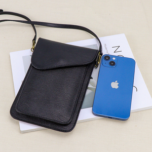 小阿呆放手机的迷你小包包2022新款简约风真皮手机袋夏季斜挎小包