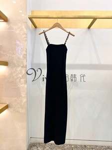 代购Maje2024春新款女装修身长收腰黑色吊带针织连衣裙MFPRO03572