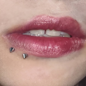 撒旦的孩子 恶魔钉尖头唇钉钛钢酒窝钉耳骨钉耳钉