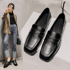 单鞋女夏季软底职业上班小皮鞋英伦风黑色百搭平底鞋一脚蹬小黑鞋