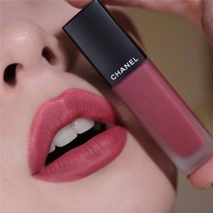 现货香奈儿炫亮印记唇釉836/834/154/196 /806/818丝绒奶茶色显白