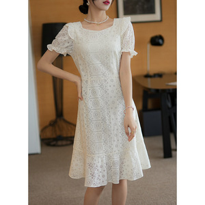 fashion旗舰店女装蕾丝连衣裙夏季女2022新款法式泡泡袖长裙子