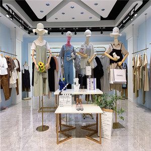 专柜剪标品牌女装艾娃22夏休闲文艺风热门吸粉流量品牌直播起号