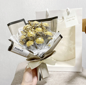 情人节七夕节费列罗巧克力花束棒棒糖花束手工花束圣诞儿童节生日