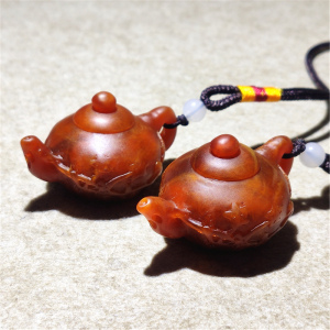 仿龙涎香老红料可爱茶壶摆件车摆客摆持久留香直播福利文玩手把件