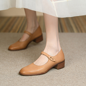 法式复古学院风小皮鞋粗跟中跟圆头一字扣玛丽珍单鞋杏色真皮女鞋