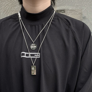 弹跳潮人 oammi潮牌配饰男女情侣款吊坠嘻哈街头方圆牌硬币叠项链