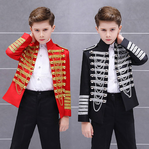 英国贵族少年服装图片