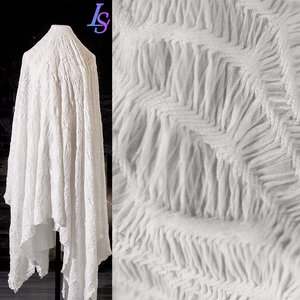 网状白色条纹提花布料立体肌理褶皱纺织弹力裙裤子服装设计师面料