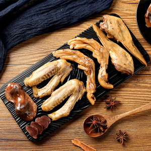 膳厨娘老南京盐水鸭四件鸭翅鸭掌鸭肫鸭头卤味鸭肉真空包装熟食品