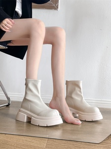 日本代购白色短靴子女2024年新款增高厚底瘦瘦靴高级感爆款马丁靴