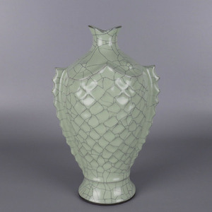 宋亚光釉官窑鱼型花瓶仿古瓷器五大名窑古玩董老货摆件收藏家居品