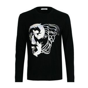Versace/范思哲新款男士美杜莎花纹印花长袖T恤V800491R