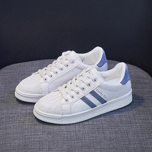 两条杠小白鞋女炸街2022春夏季新款韩版学生板鞋潮街拍休闲平底鞋