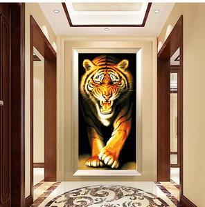 十字绣老虎图案客厅