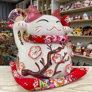 招财猫陶瓷举双手八方来财桃花猫礼品玄关家居摆件乔迁装饰