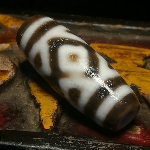 西藏包浆虎牙金刚三眼天珠男女项链吊坠挂件多宝手串佛珠背云配饰