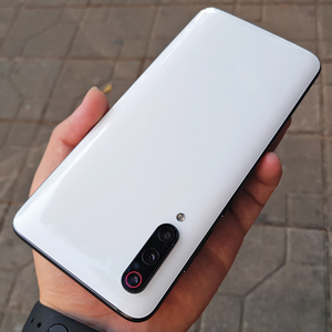 小米9手机壳磨砂白色