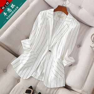 条纹西装外套女小个子夏季薄款韩版设计感小众休闲七分袖白色西服
