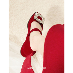miss found红色婚鞋粗跟新娘鞋低跟不累脚汉服玛丽珍2023新款冬季