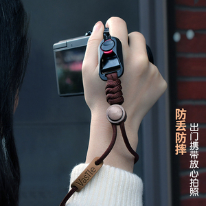 新款时尚单反相机手腕带相机手腕带快拆微单手绳单反挂绳适用索尼A7M4佳能R6尼康富士相机腕带磁吸相机配件