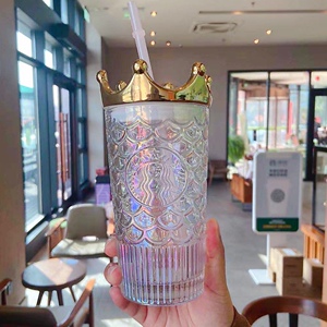 星巴克2022新款杯子波光粼粼金色皇冠女神鱼鳞杯大容量玻璃吸管杯
